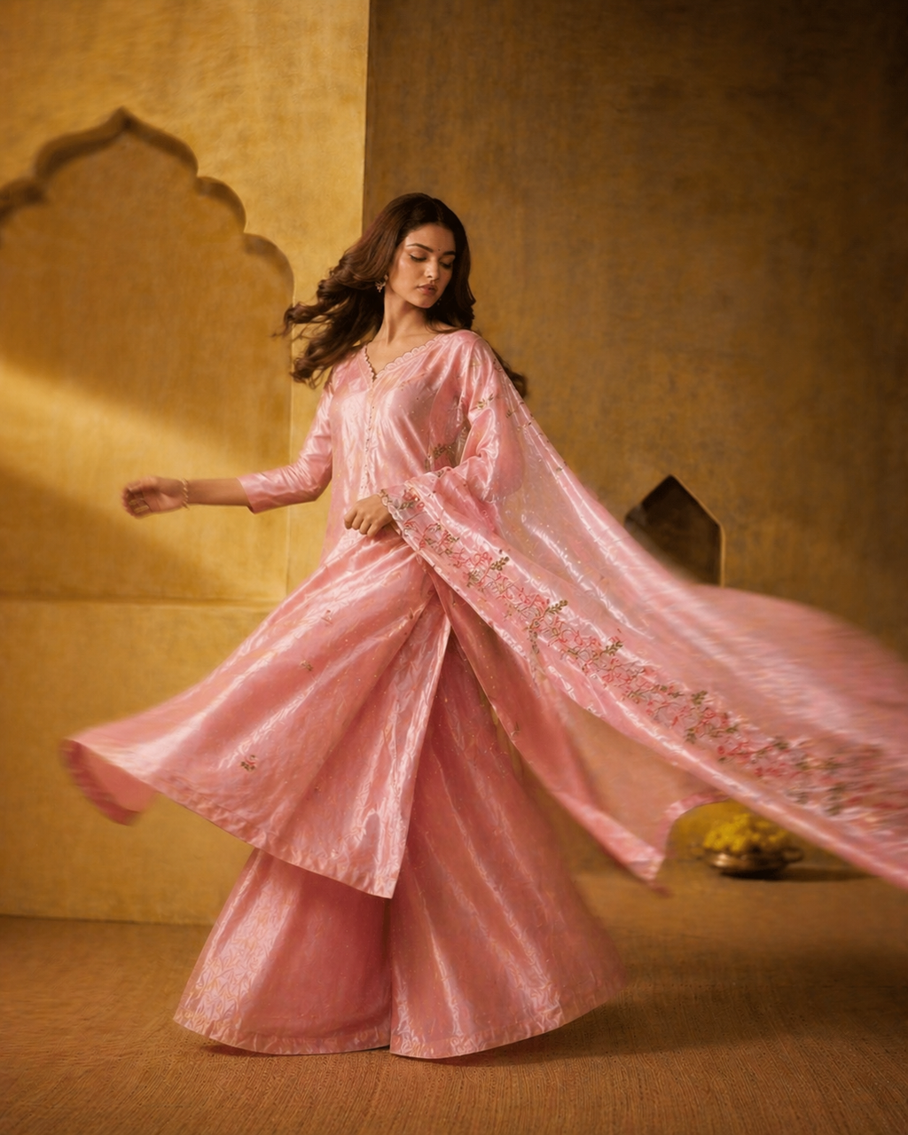 Pure organza unstitched suit.