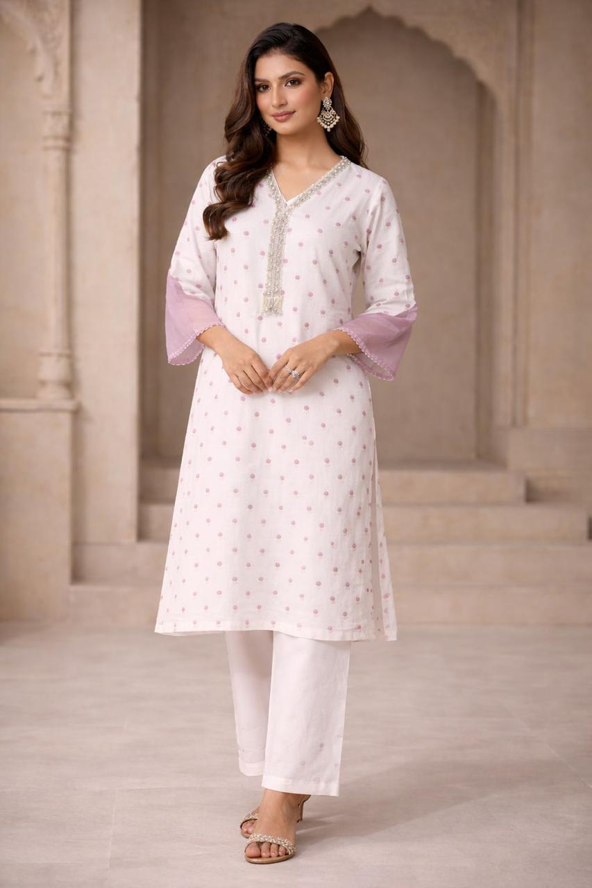 Butidaar Floral Chanderi Kurta